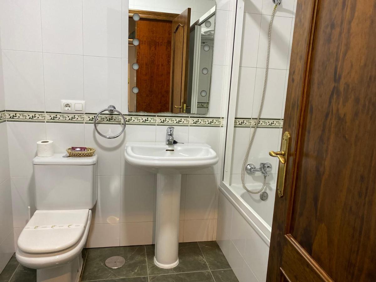 Hostal Restaurante La Curva Adra Εξωτερικό φωτογραφία
